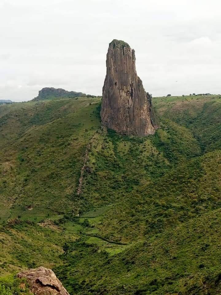 Monts Mandara & Village de Rhumsiki - Miniature 2